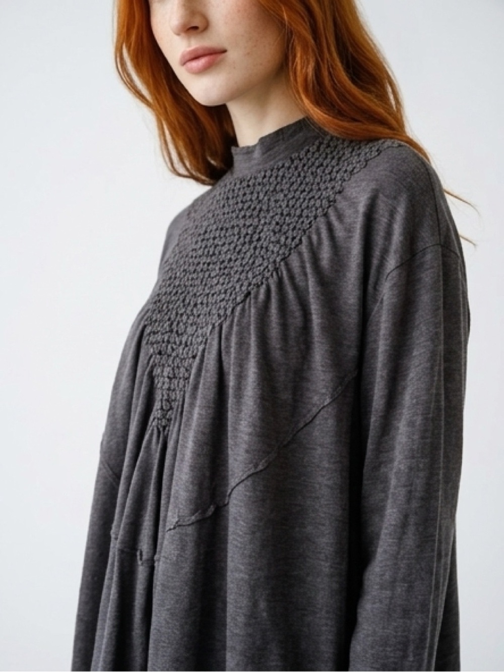 Smocked Yoke Long-Sleeve Pullover Sweatshirt Charcoal FREE PEOPLE NEW ROMANTICS - Picture 10 of 13